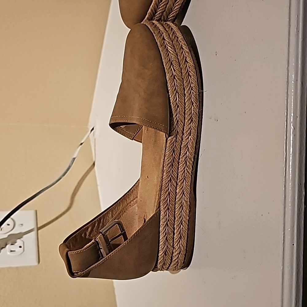 Espadrilles - Picture 7 of 9